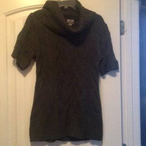 Super cute, green woven sweater